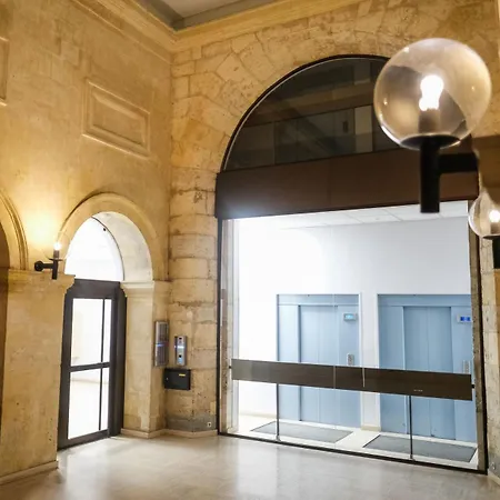 Appartement Design Centre Residence Historique Avec Parking Apartment