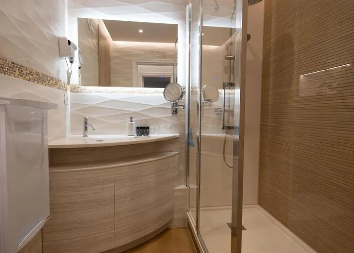 Calme rare en hypercentre - Appartement tout confort - Résidence historique de caractère Amiens