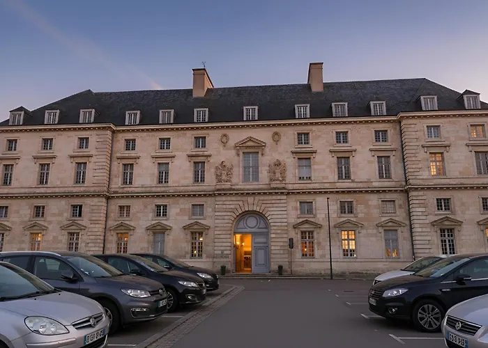 Calme rare en hypercentre - Appartement tout confort - Résidence historique de caractère Appartamento Amiens